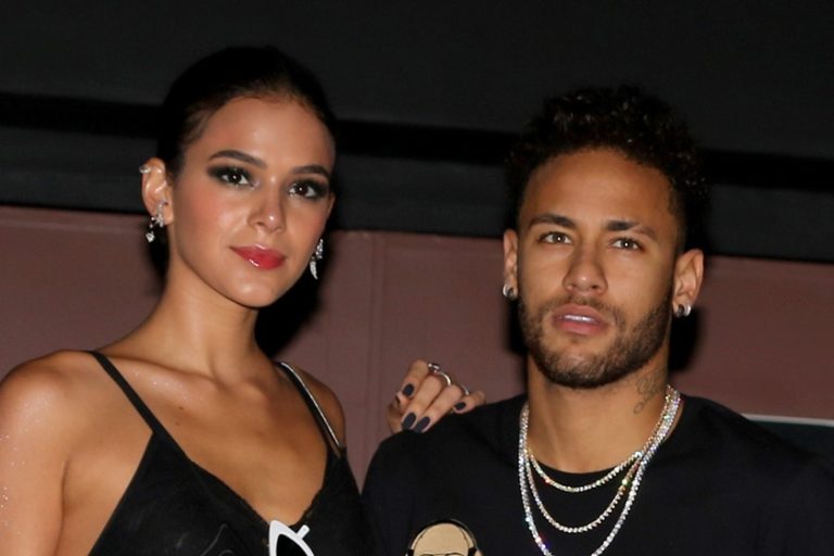 Neymar e Bruna Marquezine reatarão namoro e pegarão todos de surpresa, segundo sensitiva Neymar e Bruna Marquezine reatarão namoro e pegarão todos de surpresa, segundo sensitiva