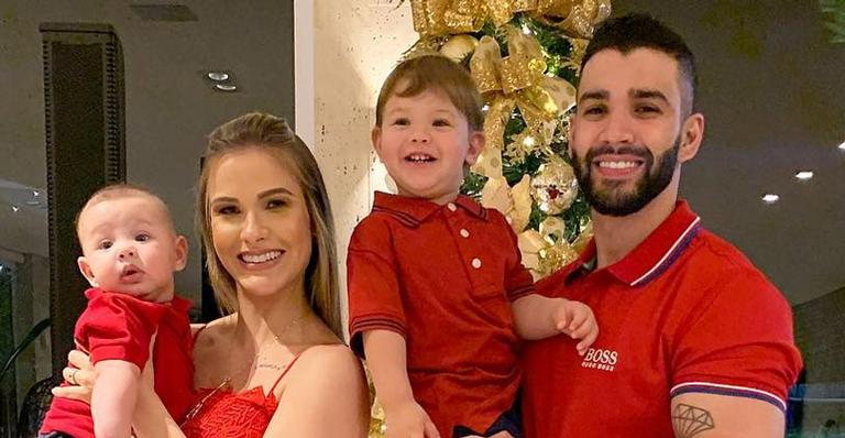 Andressa Suita registra momento de travessura do filho e fica desesperada: "A mãe infarta" Andressa Suita registra momento de travessura do filho e fica desesperada: "A mãe infarta"