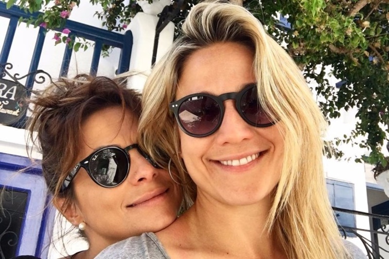 10 famosas que assumiram relacionamento com outras mulheres e talvez você não sabia 10 famosas que assumiram relacionamento com outras mulheres e talvez você não sabia