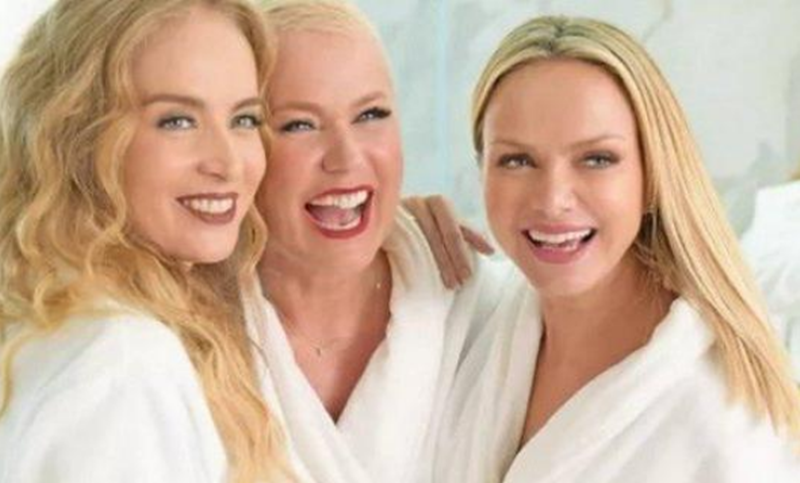 Xuxa, Eliana e Angélica gravam comercial juntas e desmentem rivalidade: "A gente cresceu" Xuxa, Eliana e Angélica gravam comercial juntas e desmentem rivalidade: "A gente cresceu"