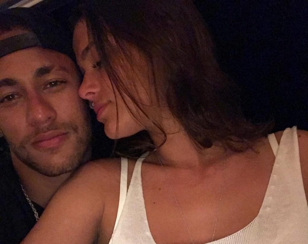 Vidente Robério de Ogum revela que Neymar e Bruna Marquezine voltam a ficar juntos em 2020 - F5 Nouvelle