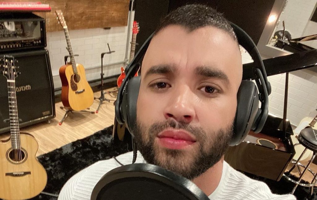Gusttavo Lima surge em estúdio de gravação e confirma projeto com músicas antigas  