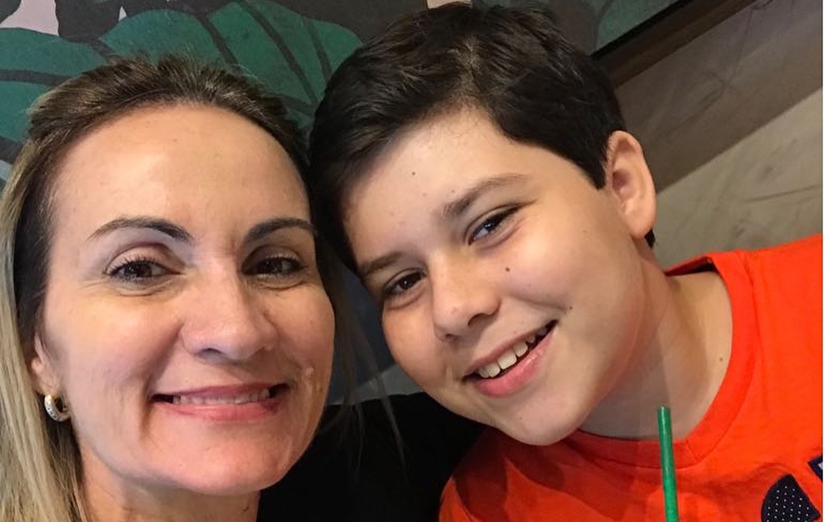 Mae Do Ex Participante Do The Voice Kids Se Pronuncia Apos Filho Ser Morto A Tiros Estava No Lugar Errado F5 Noticia