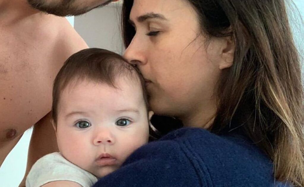 Tatá Werneck mostra desenho que foi feito em homenagem a sua família: "Amei" Tatá Werneck mostra desenho que foi feito em homenagem a sua família: "Amei"