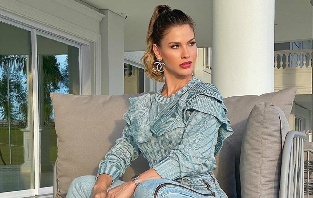 Andressa Suita surge deslumbrante e com relógio luxuoso no braço: "Precisava postar" Andressa Suita surge deslumbrante e com relógio luxuoso no braço: "Precisava postar"