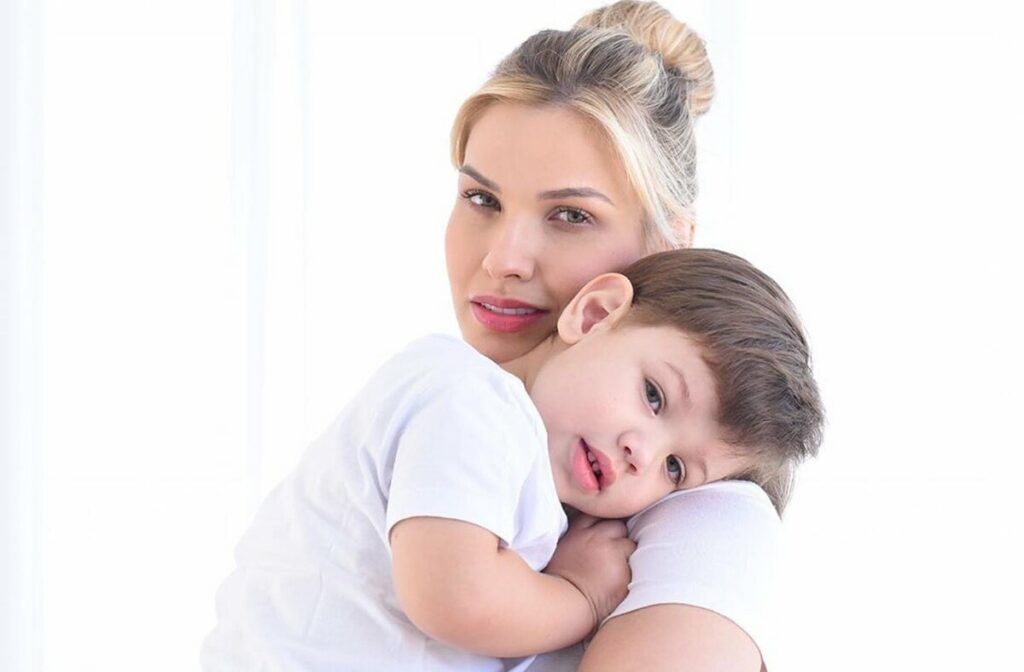 Andressa Suita relembra infância com o pai e fãs fazem constatação: "A cara do Gabriel" Andressa Suita relembra infância com o pai e fãs fazem constatação: "A cara do Gabriel"