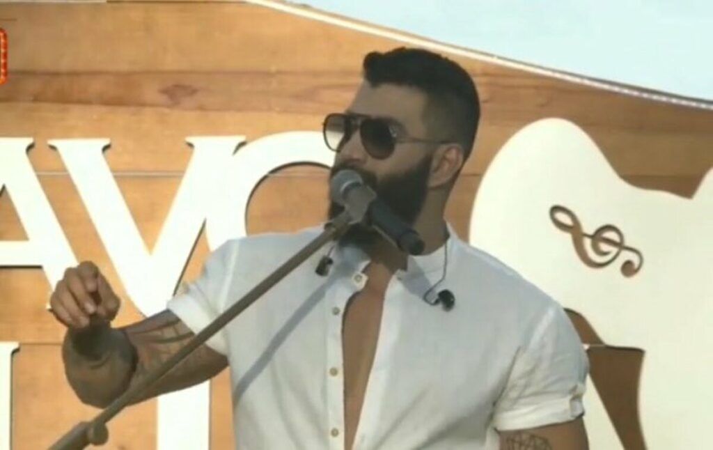 Gusttavo Lima anuncia live com Leonardo para dia 12 de setembro na sua casa: "Nem os dentes eu vou escovar" Gusttavo Lima anuncia live com Leonardo para dia 12 de setembro na sua casa: "Nem os dentes eu vou escovar"