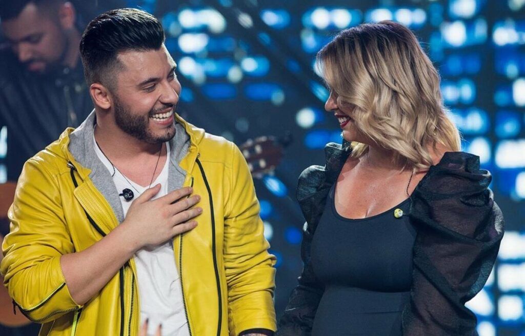 No Dia dos Pais, Marília Mendonça surge bebendo com o ex-namorado Murilo Huff: "Tomando uma" No Dia dos Pais, Marília Mendonça surge bebendo com o ex-namorado Murilo Huff: "Tomando uma"