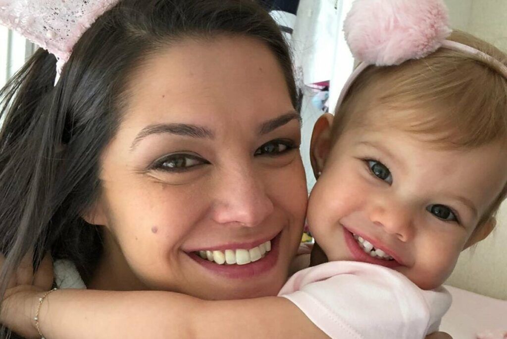 Thaís Fersoza celebra os 4 anos da filha Melinda com festa temática de Aladim Thaís Fersoza celebra os 4 anos da filha Melinda com festa temática de Aladim