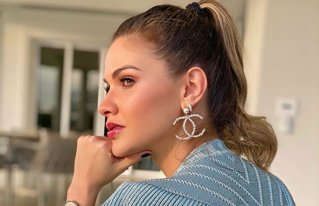 Andressa Suita faz reflexão ousada e aconselha os fãs: "Parem de deixar de fazer as coisas" Andressa Suita faz reflexão ousada e aconselha os fãs: "Parem de deixar de fazer as coisas"