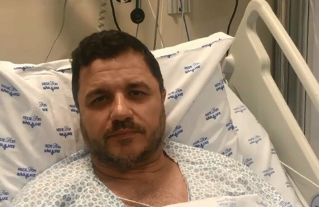 Maurício Manieri grava vídeo direto do hospital após infarto: "Foi um milagre o que aconteceu" Maurício Manieri grava vídeo direto do hospital após infarto: "Foi um milagre o que aconteceu"