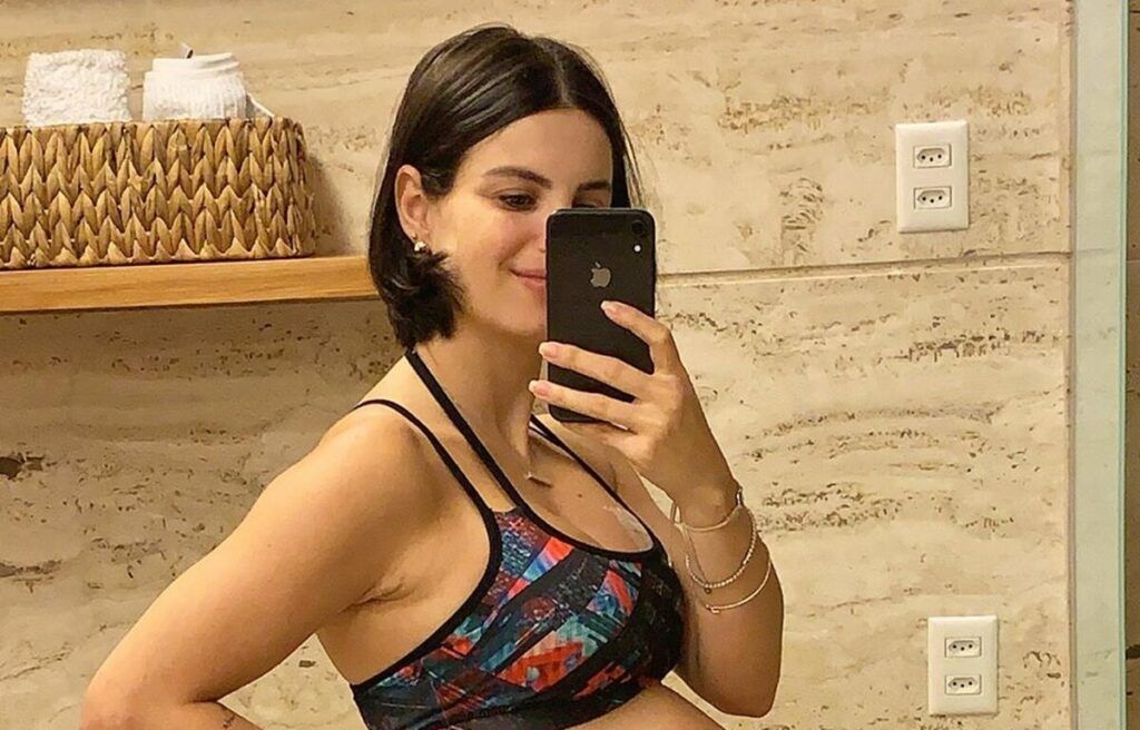 Grávida de 6 meses, Sthefany Brito impressiona com tamanho do barrigão Grávida de 6 meses, Sthefany Brito impressiona com tamanho do barrigão