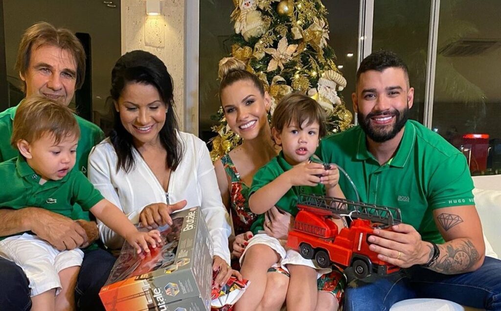Mãe de Andressa Suita ajuda na reconciliação da filha com Gusttavo Lima Mãe de Andressa Suita ajuda na reconciliação da filha com Gusttavo Lima