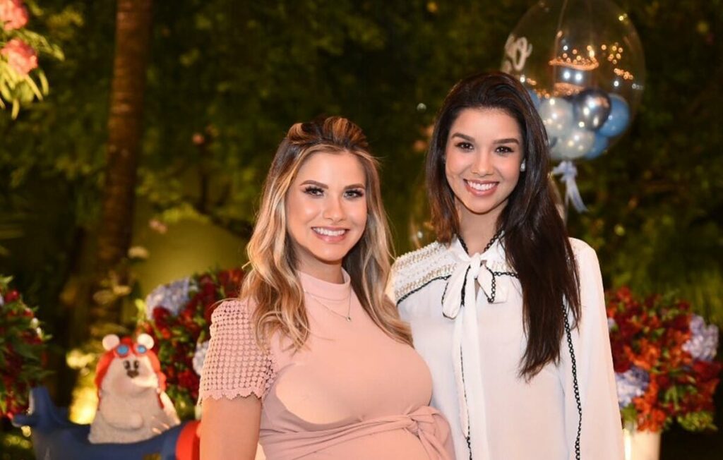 Andressa Suita se pronuncia sobre gravidez da irmã, Luara: "Seu filho terá muito orgulho de você" Andressa Suita se pronuncia sobre gravidez da irmã, Luara: "Seu filho terá muito orgulho de você"
