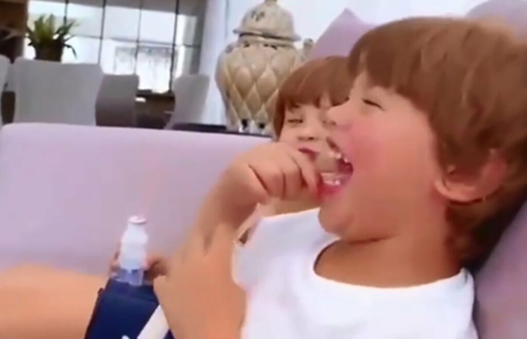 Andressa Suita mostra Gabriel rindo enquanto Samuel faz bico com a boca: "Duplinha da bagunça" Andressa Suita mostra Gabriel rindo enquanto Samuel faz bico com a boca: "Duplinha da bagunça"