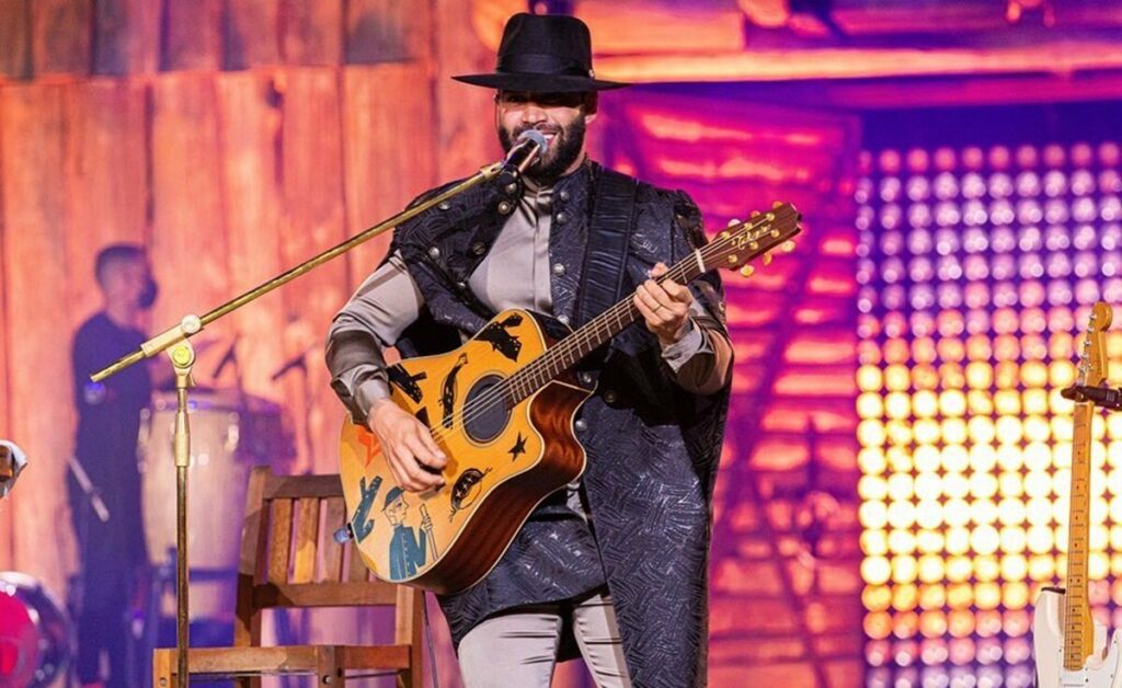 Gusttavo Lima anuncia live show para o dia 6 de março: "Vamos matar a saudade" Gusttavo Lima anuncia live show para o dia 6 de março: "Vamos matar a saudade"