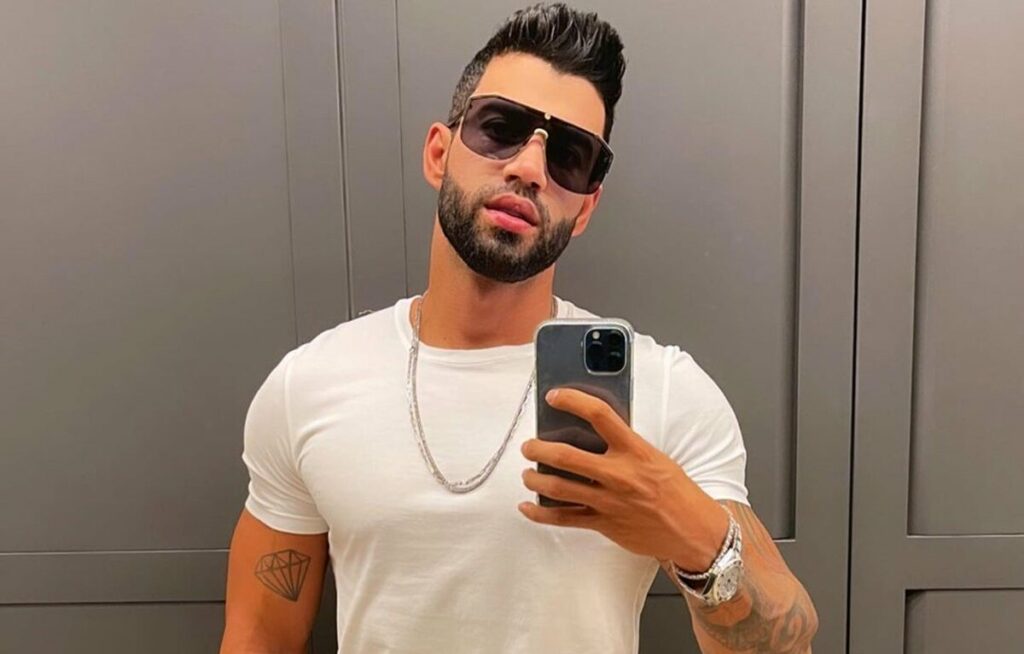 Gusttavo Lima surge de óculos escuros em selfie e ganha elogios dos fãs: "Que homem" Gusttavo Lima surge de óculos escuros em selfie e ganha elogios dos fãs: "Que homem"