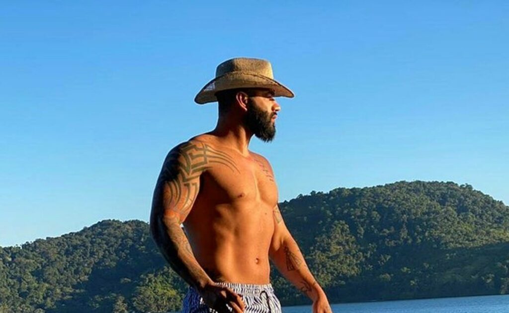 Michel Teló, Ronaldo Fenômeno e mais; Famosos são vizinhos de Gusttavo Lima em Angra dos Reis Michel Teló, Ronaldo Fenômeno e mais; Famosos são vizinhos de Gusttavo Lima em Angra dos Reis