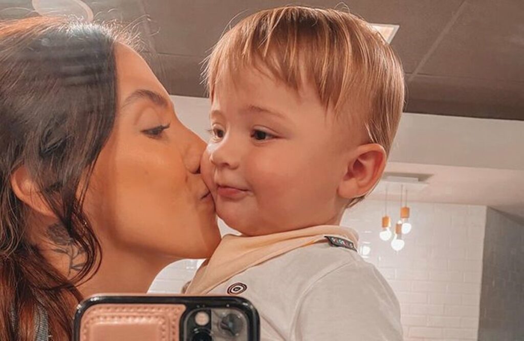 Gabi Brandt se revolta com críticas após cortar cabelo do filho: "Crente não tem um dia de paz" Gabi Brandt se revolta com críticas após cortar cabelo do filho: "Crente não tem um dia de paz"