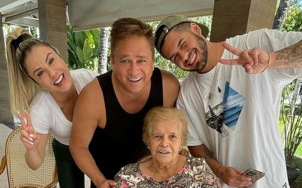 Leonardo mostra encontro de mãe com a bisneta, Maria Alice, filha de Zé Felipe: "Momento único" Leonardo mostra encontro de mãe com a bisneta, Maria Alice, filha de Zé Felipe: "Momento único"