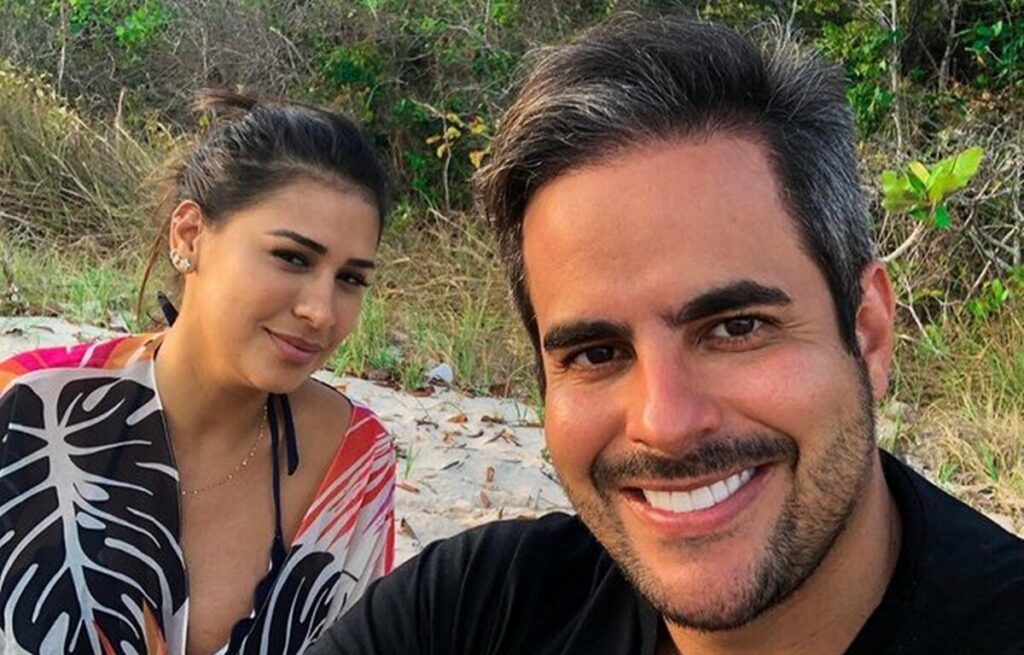 Simone diz que não faz sexo diariamente com o marido: "Minha barata não é de ferro" Simone diz que não faz sexo diariamente com o marido: "Minha barata não é de ferro"