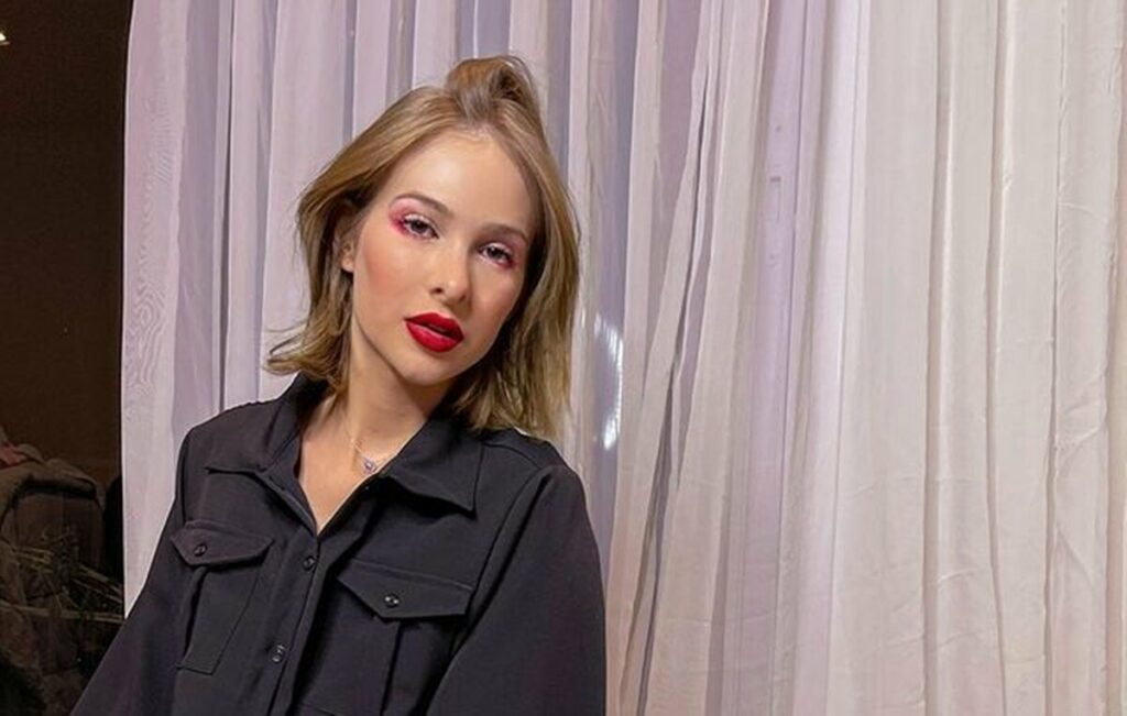 Sammy, ex-esposa de Pyong, é internada às pressas em hospital de São Paulo após passar mal em casa Sammy, ex-esposa de Pyong, é internada às pressas em hospital de São Paulo após passar mal em casa