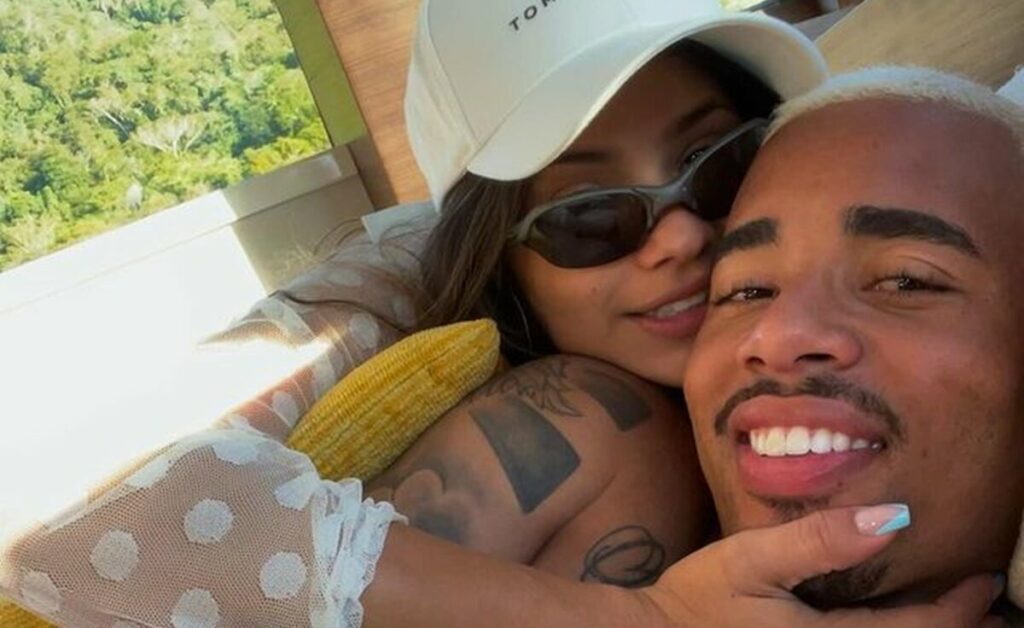 Gabriel Jesus engravida a namorada, Raiane Lima, com dois meses de romance Gabriel Jesus engravida a namorada, Raiane Lima, com dois meses de romance