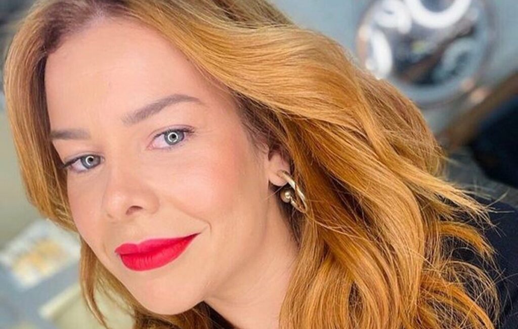 Fernanda Souza assina contrato com a Netflix para apresentar reality de culinária: "Que Deus nos abençoe" Fernanda Souza assina contrato com a Netflix para apresentar reality de culinária: "Que Deus nos abençoe"