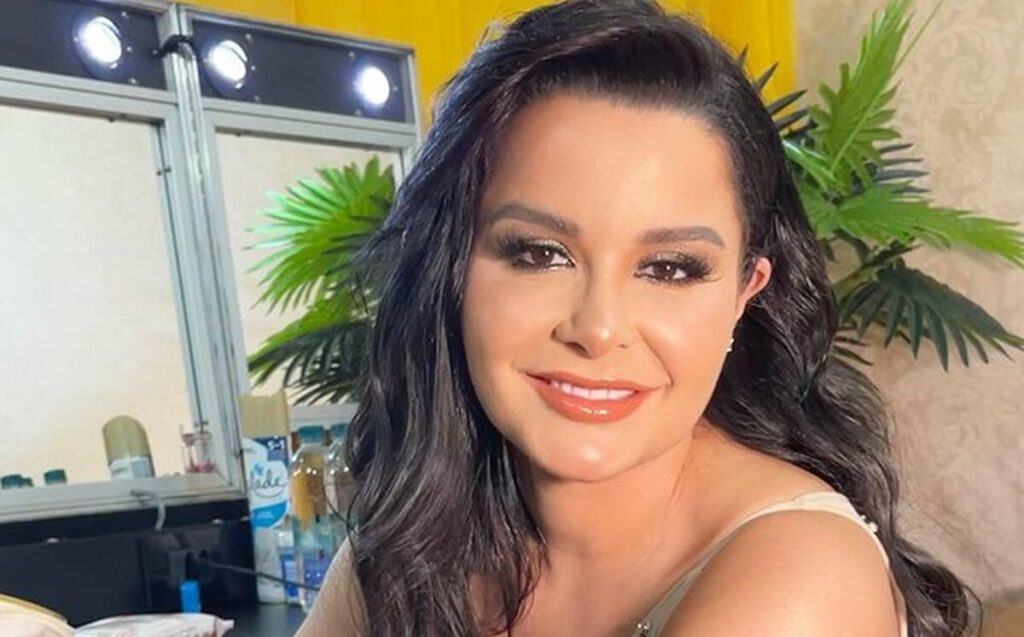 Maraisa, da dupla com Maiara, faz desabafo após rumores de romance com outra mulher Maraisa, da dupla com Maiara, faz desabafo após rumores de romance com outra mulher