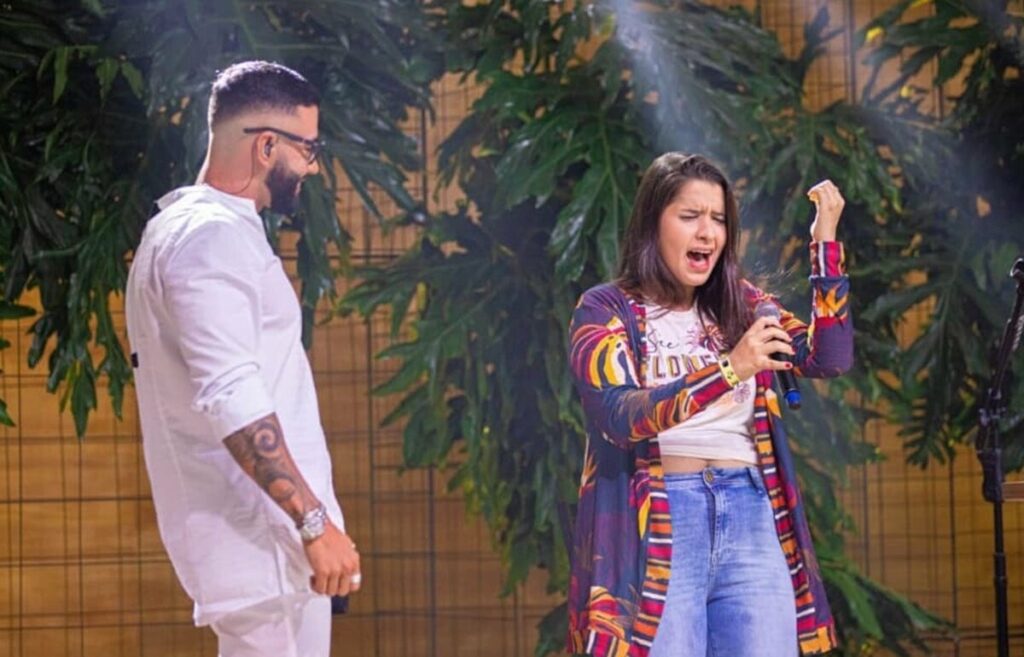 Lah Lima, sobrinha de Gusttavo Lima, chega a 100 mil seguidores no Instagram Lah Lima, sobrinha de Gusttavo Lima, chega a 100 mil seguidores no Instagram
