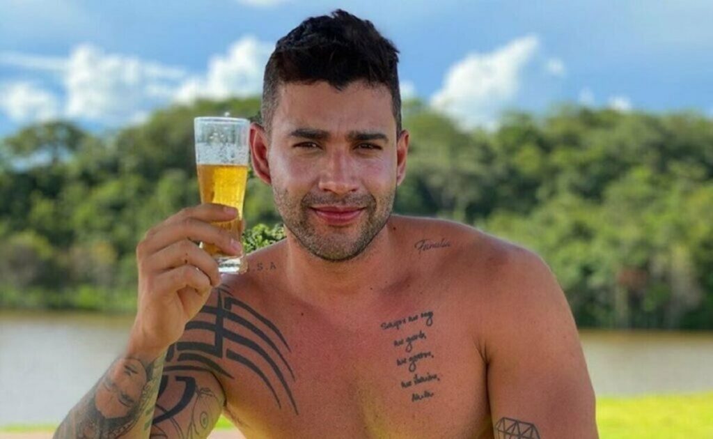 Gusttavo Lima prepara lançamento de bebida própria, concorrente do Campari  